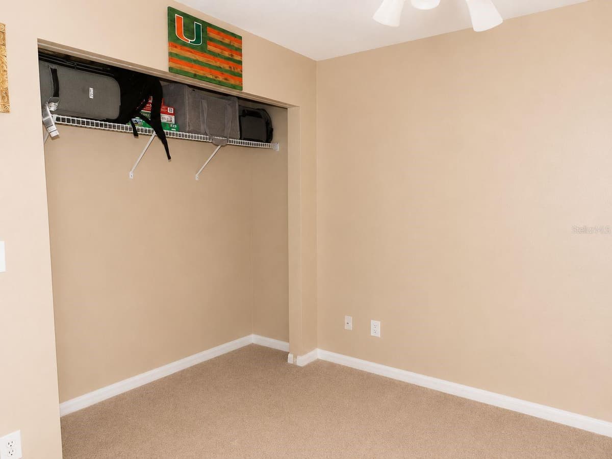 901 PECAN STREET — photo 6 of 26