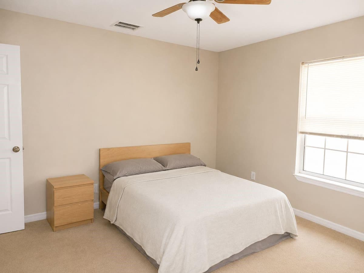 901 PECAN STREET — photo 20 of 26