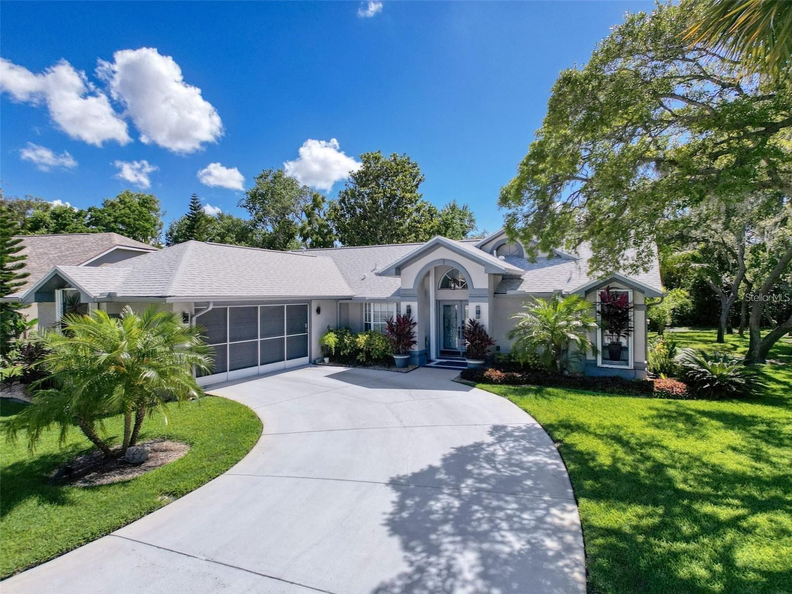 13627 GLAZE BROOK DRIVE