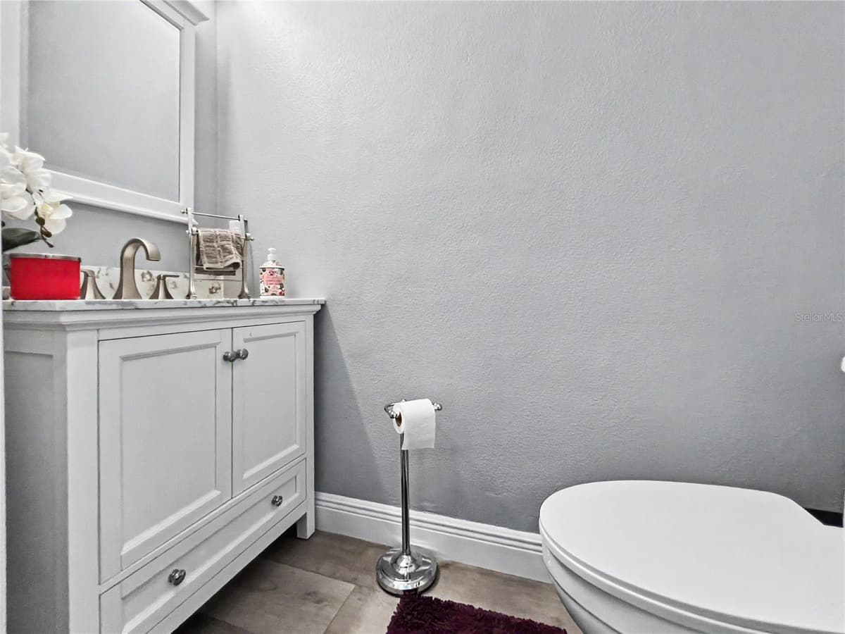 816 RUNNER OAK STREET — photo 31 of 35