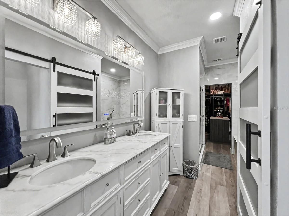 816 RUNNER OAK STREET — photo 14 of 35