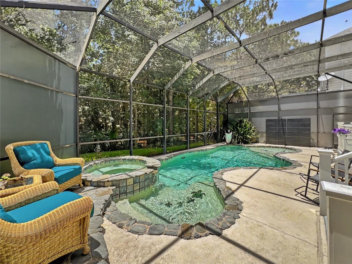 816 RUNNER OAK STREET — photo 3 of 35