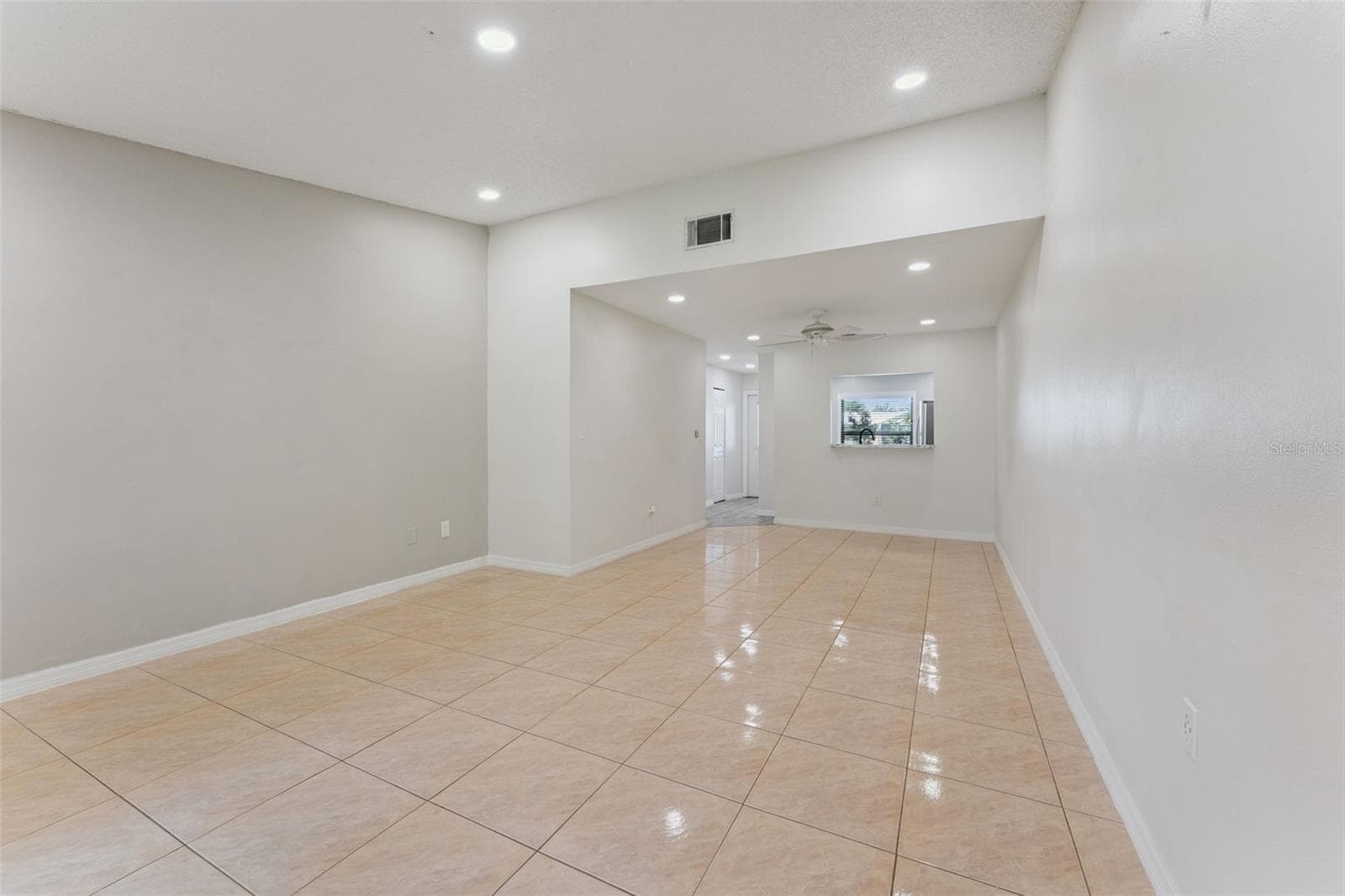 1575 BUNKER HILL COURT — photo 8 of 34