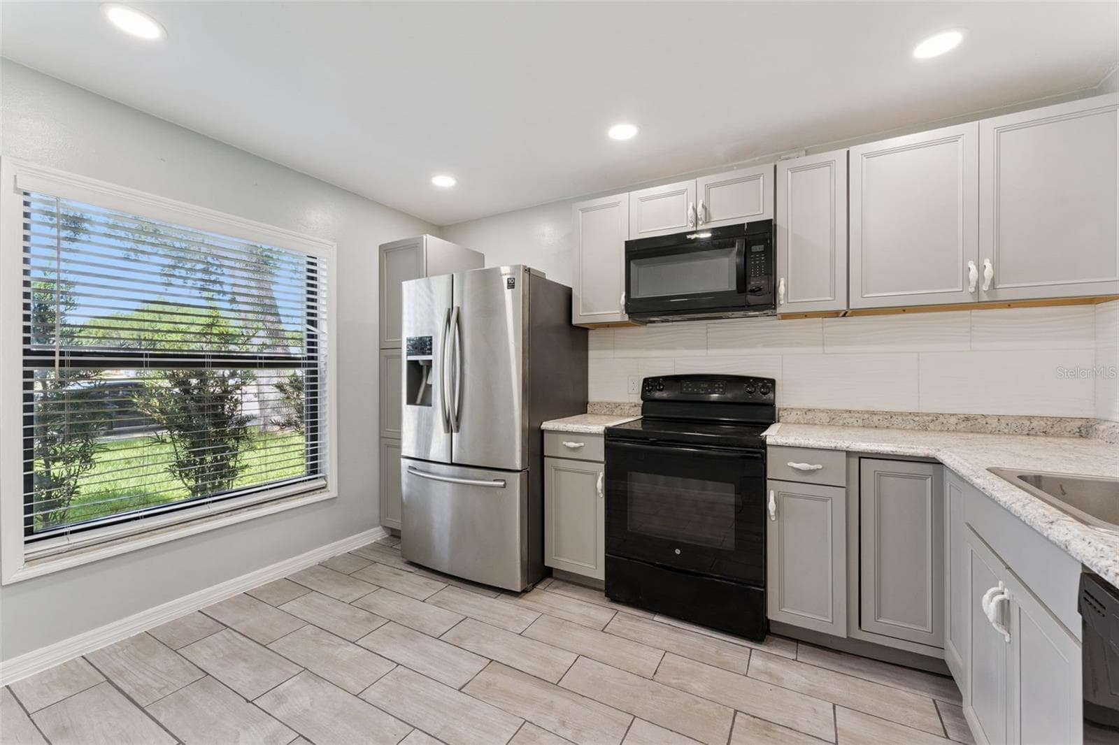 1575 BUNKER HILL COURT — photo 13 of 34