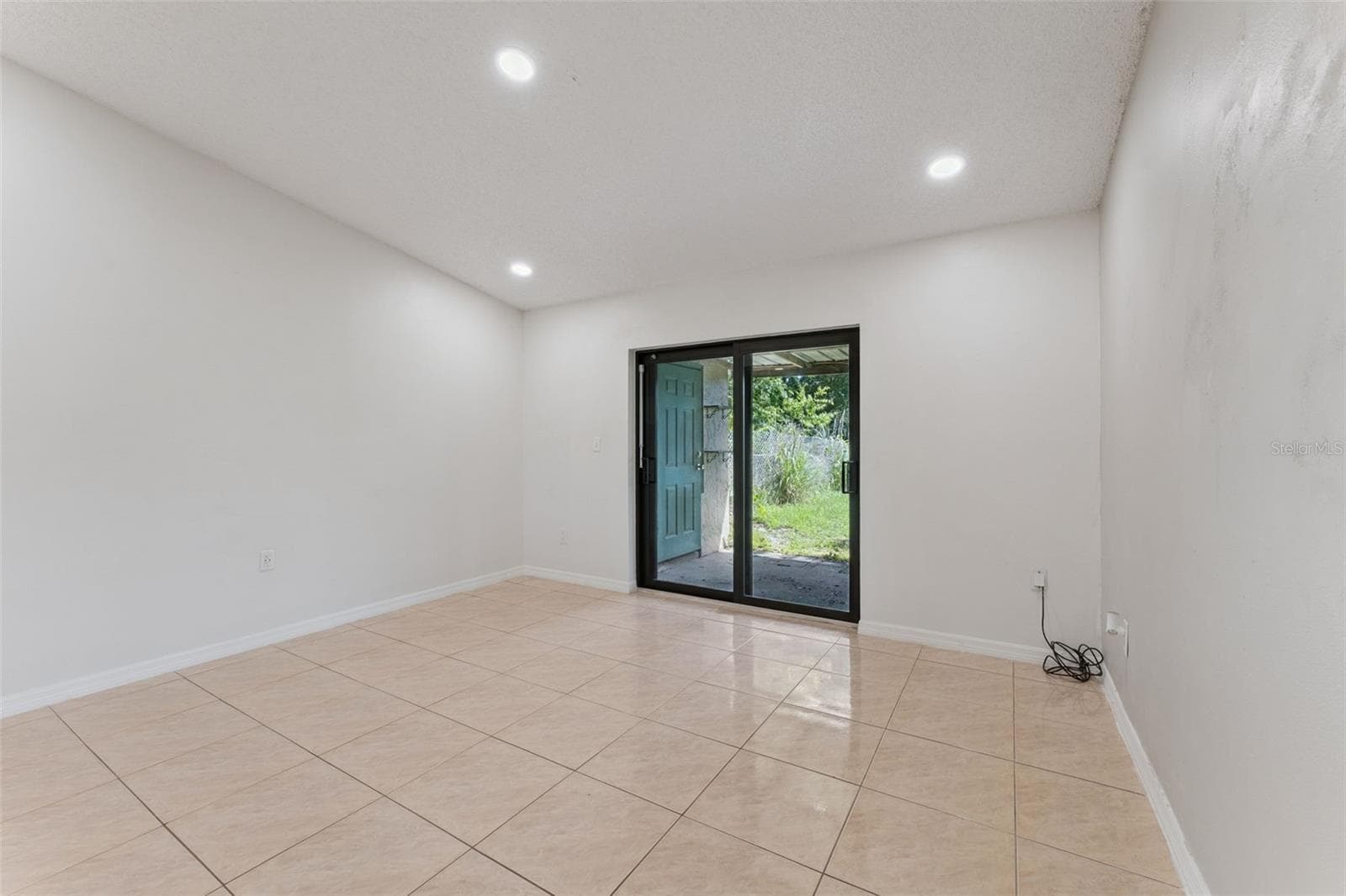 1575 BUNKER HILL COURT — photo 6 of 34