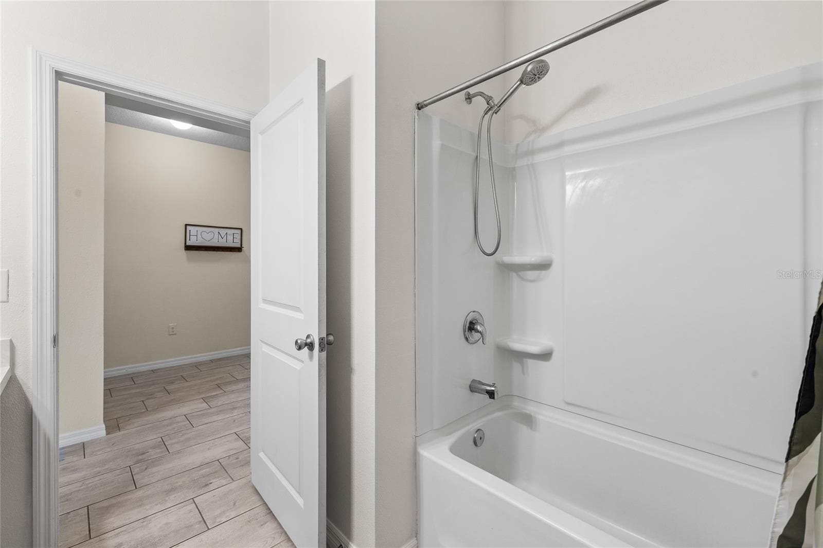 7429 IBIS DRIVE — photo 19 of 42