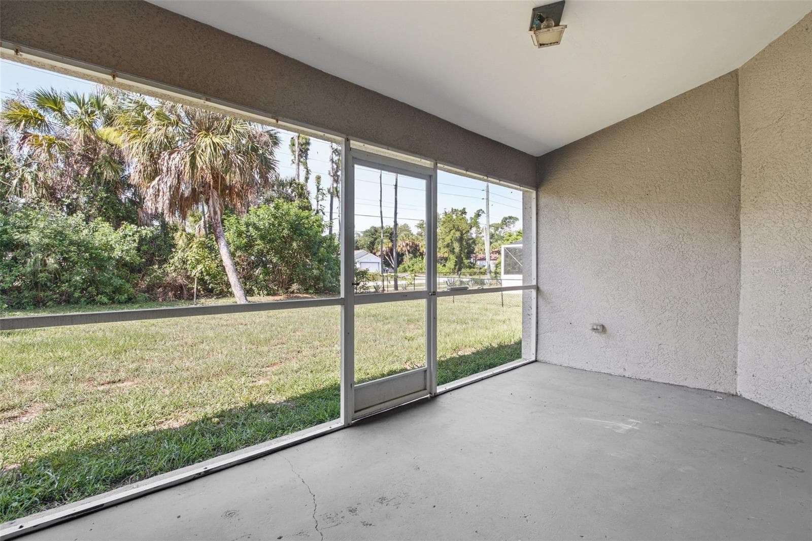 4171 MAGENTA AVENUE — photo 38 of 43