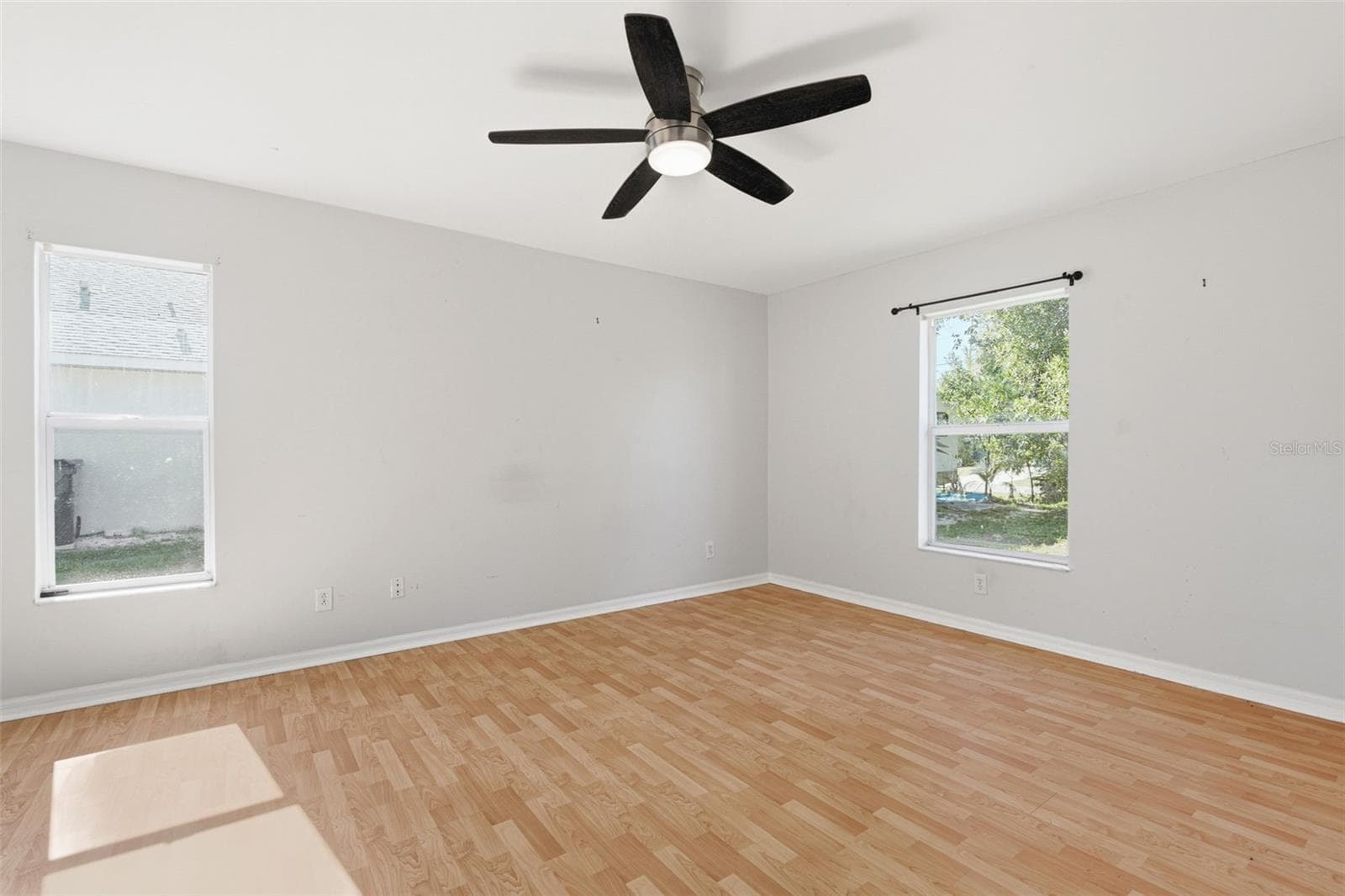4171 MAGENTA AVENUE — photo 25 of 43