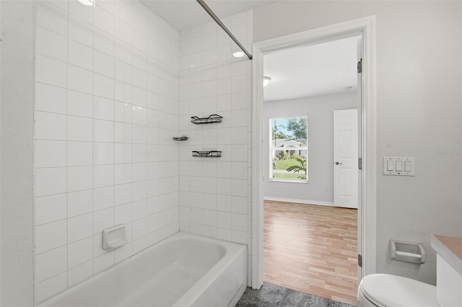 4171 MAGENTA AVENUE — photo 34 of 43