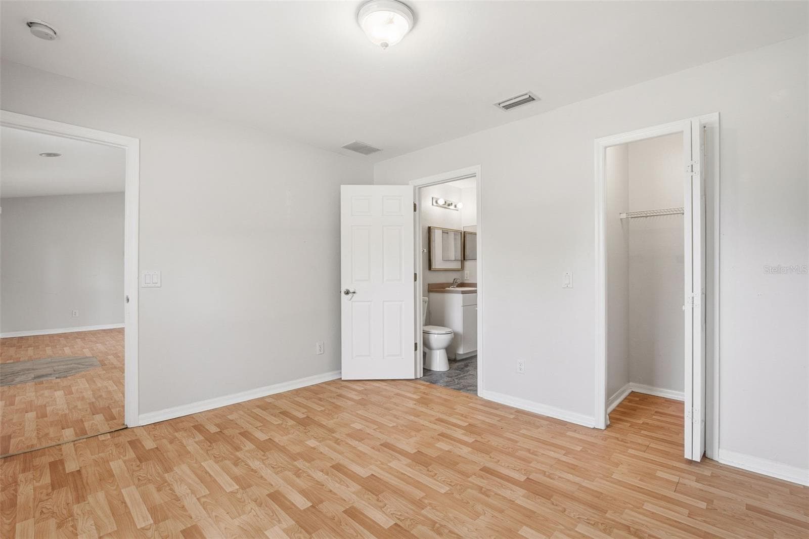 4171 MAGENTA AVENUE — photo 31 of 43