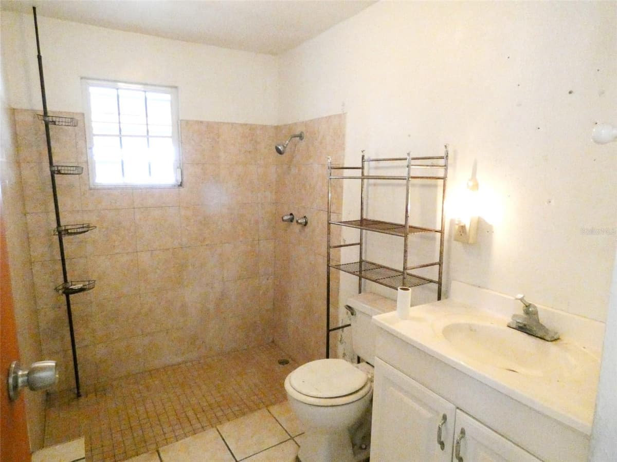 491 CALLE GLADIOLA — photo 14 of 26