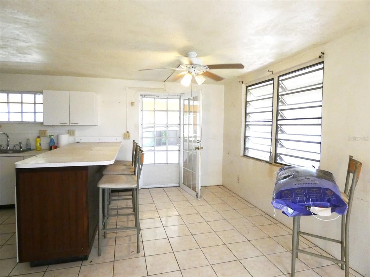 491 CALLE GLADIOLA — photo 11 of 26