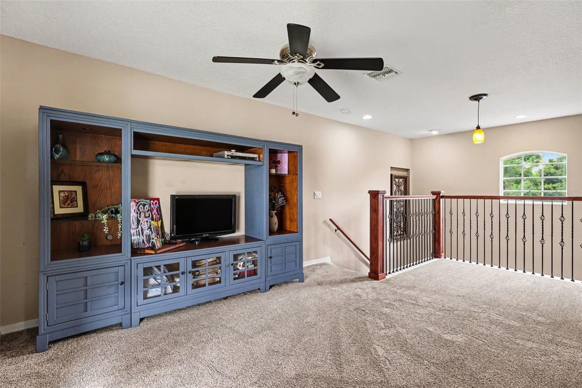 663 SHERIDAN WOODS DR — photo 15 of 30
