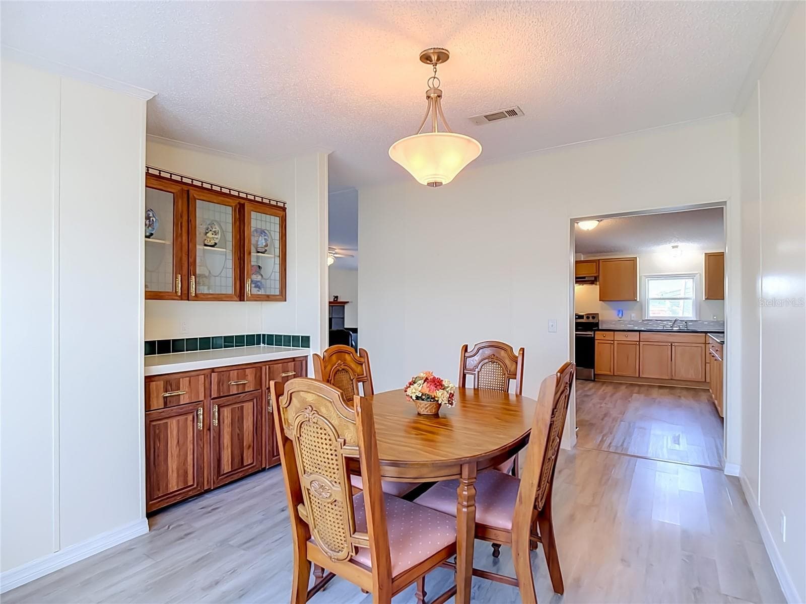 202 WAVERLY LOOP — photo 9 of 33