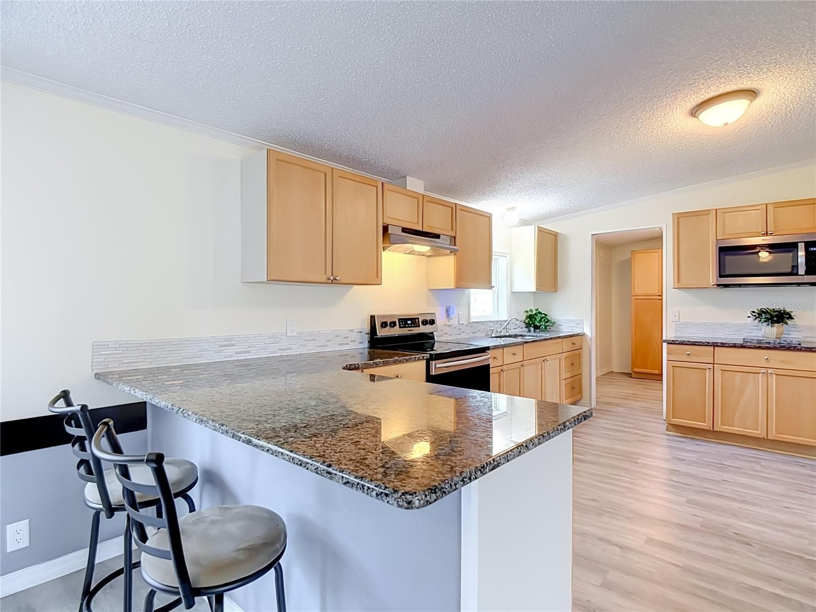 202 WAVERLY LOOP — photo 10 of 33