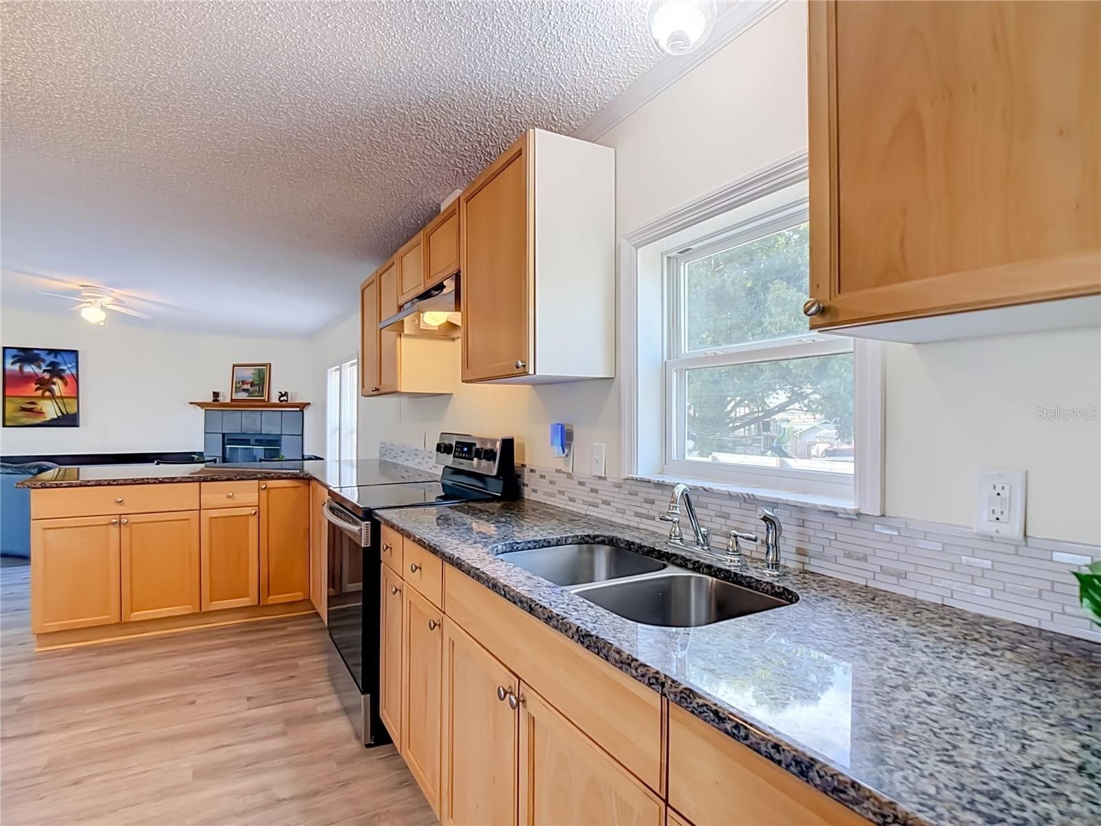 202 WAVERLY LOOP — photo 11 of 33