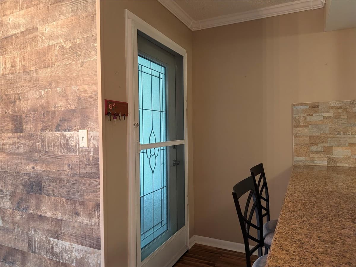 2400 FOREST DRIVE — photo 13 of 15