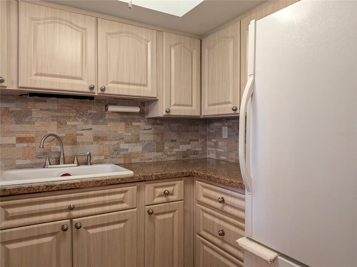 2400 FOREST DRIVE — photo 12 of 15