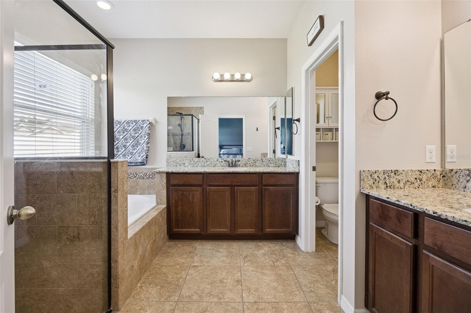 12549 HAMMOCK POINTE CIRCLE — photo 11 of 56