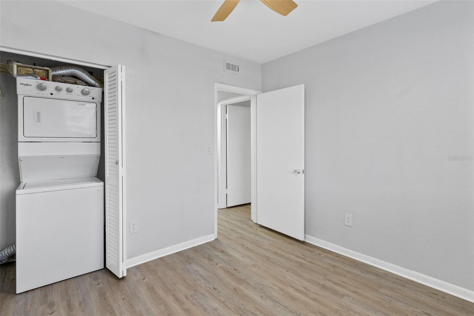 1140 ORLANDO AVENUE — photo 17 of 47