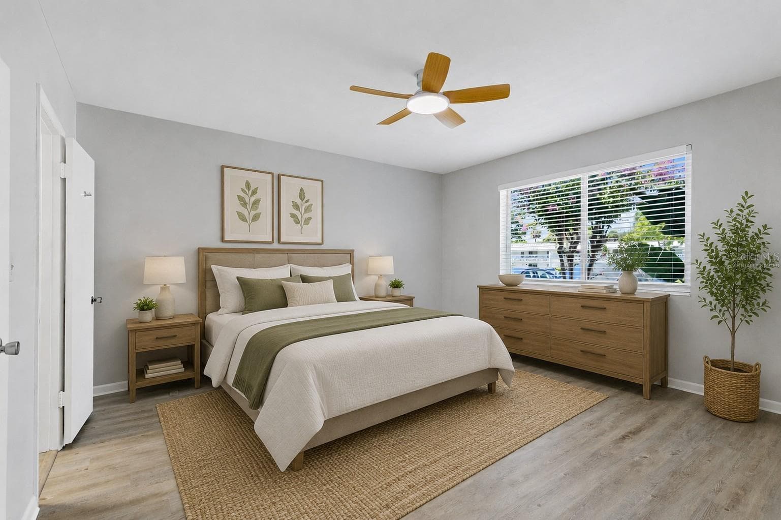 1140 ORLANDO AVENUE — photo 14 of 47