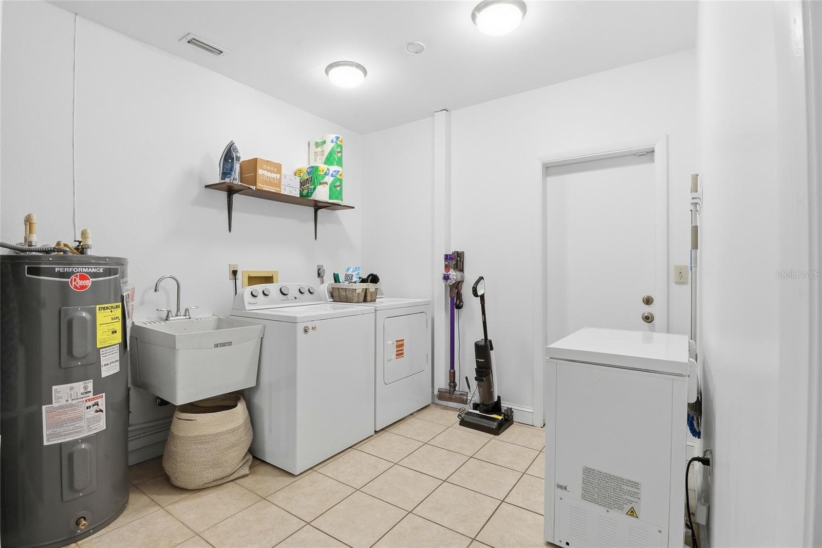 831 HIGHLAND STREET — photo 43 of 55