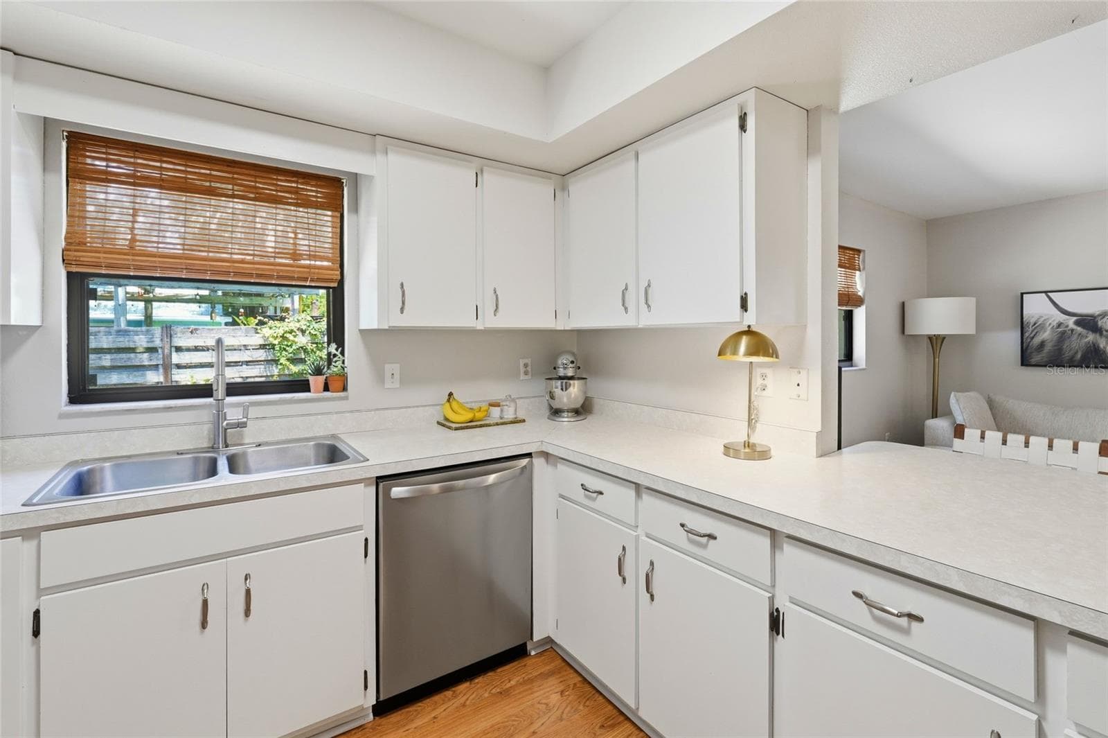 831 HIGHLAND STREET — photo 11 of 55