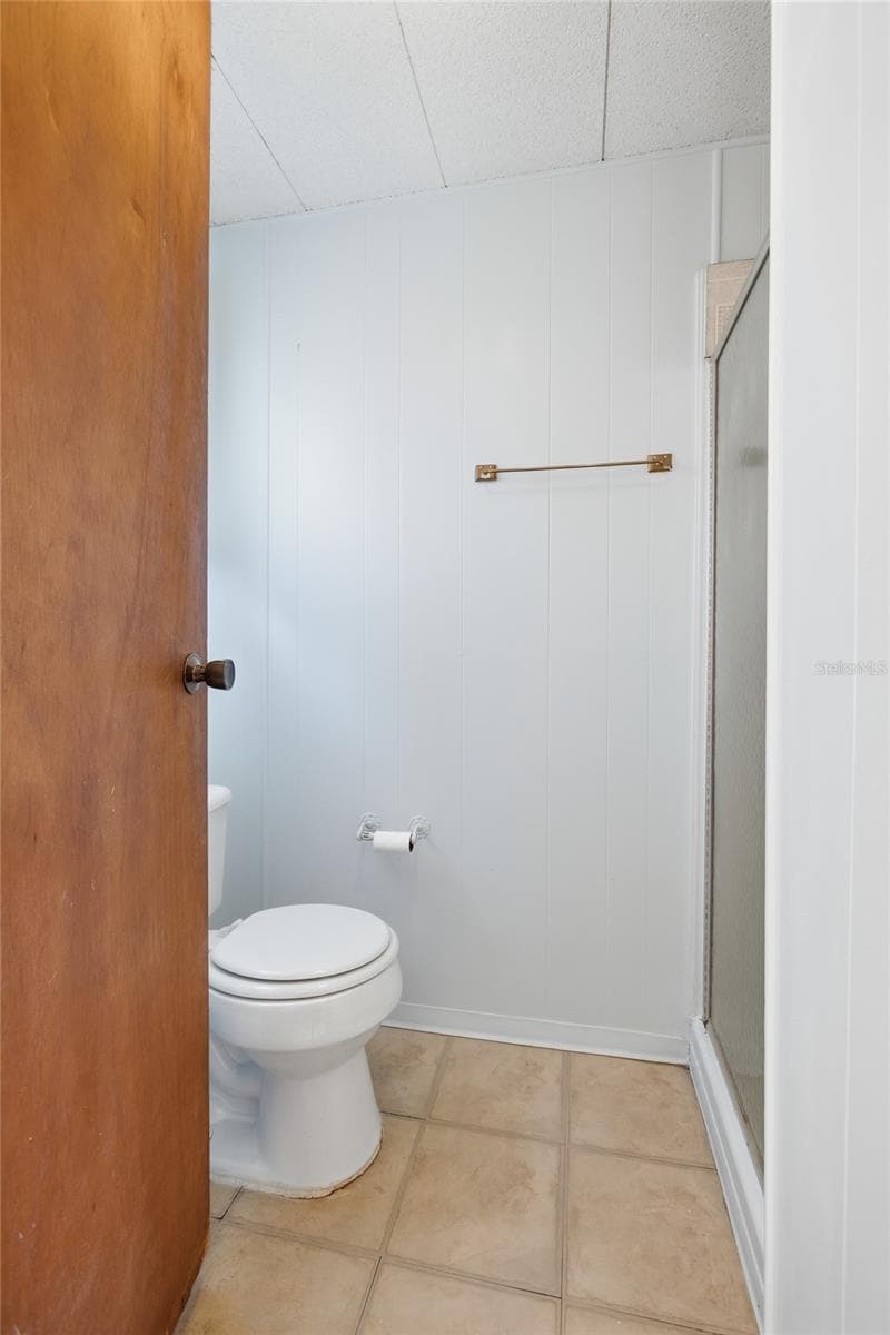 110 MAPLE DRIVE — photo 20 of 40