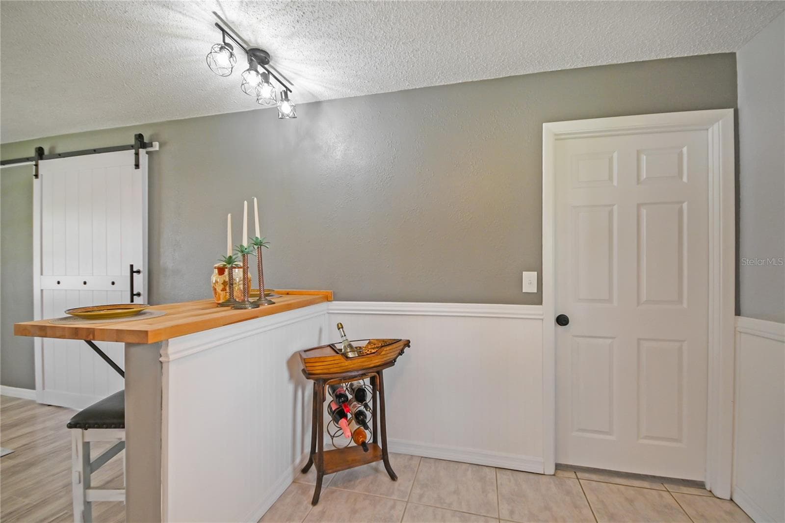2820 SABAL PALM DRIVE — photo 17 of 44