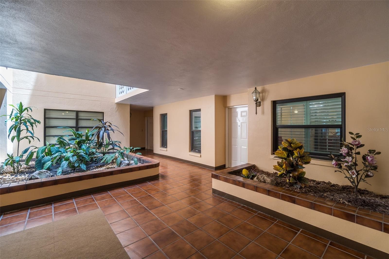 6500 SUNSET WAY — photo 3 of 22