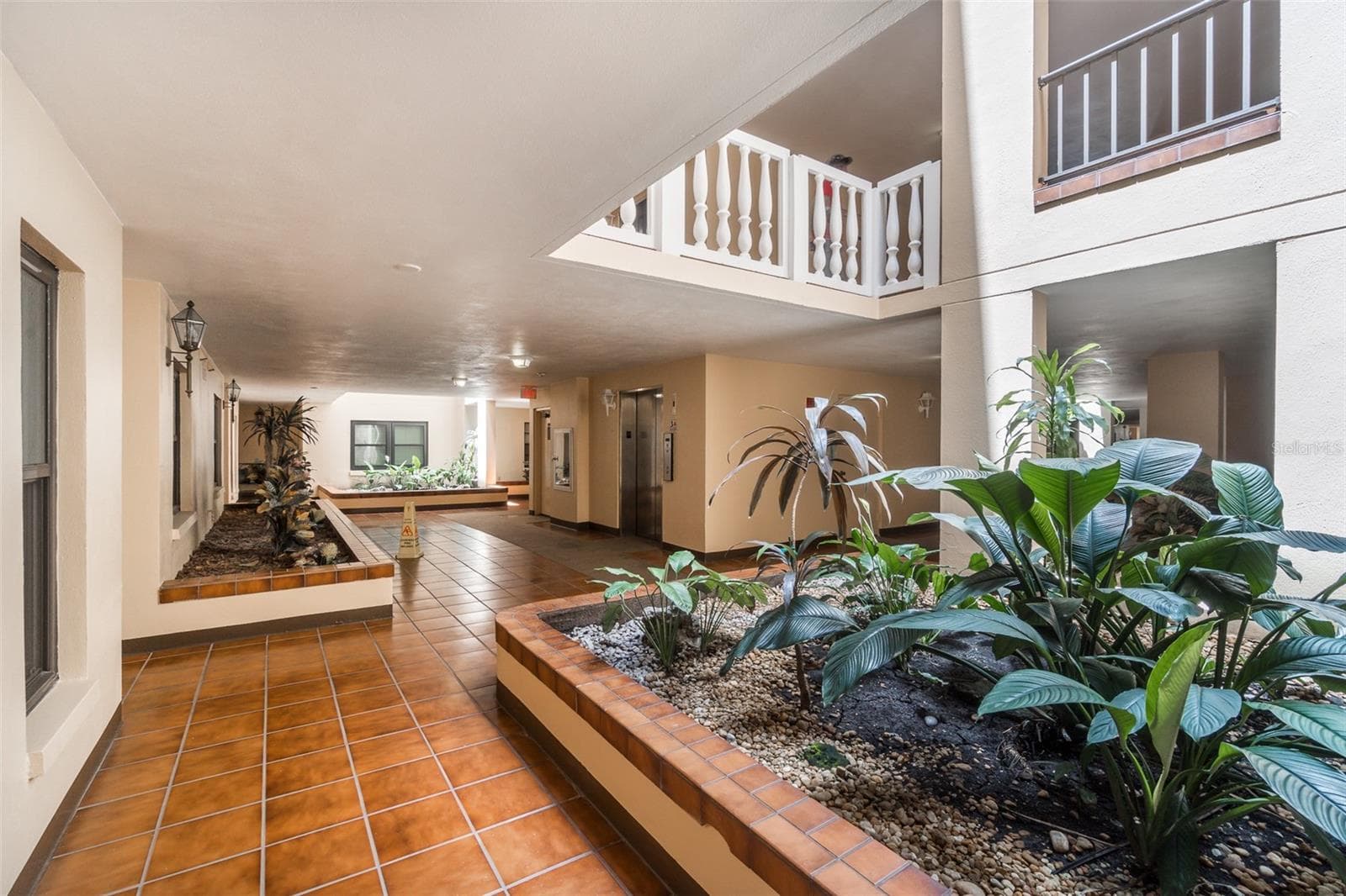 6500 SUNSET WAY — photo 4 of 22