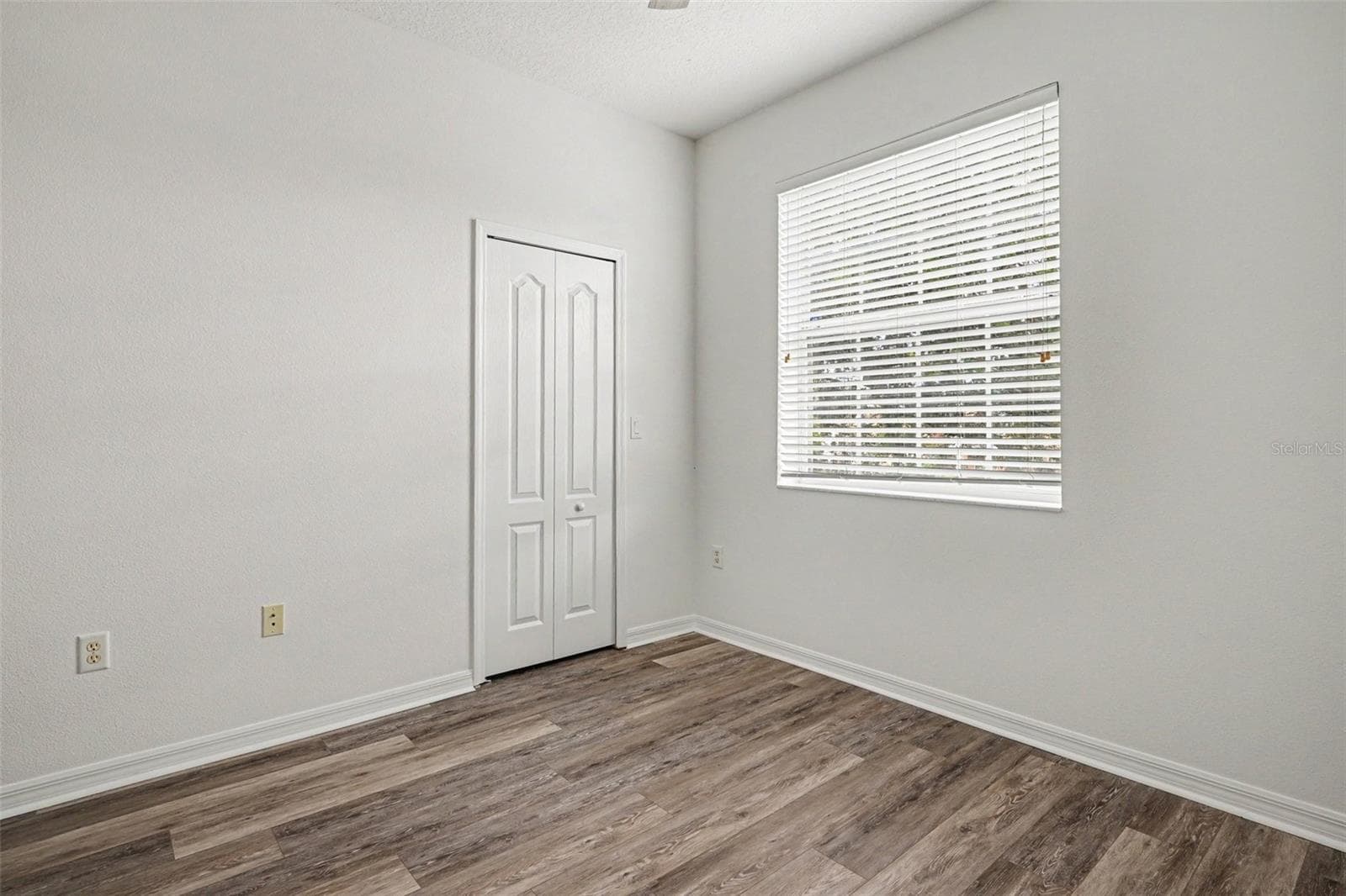 146 WEYMOUTH WAY — photo 11 of 17