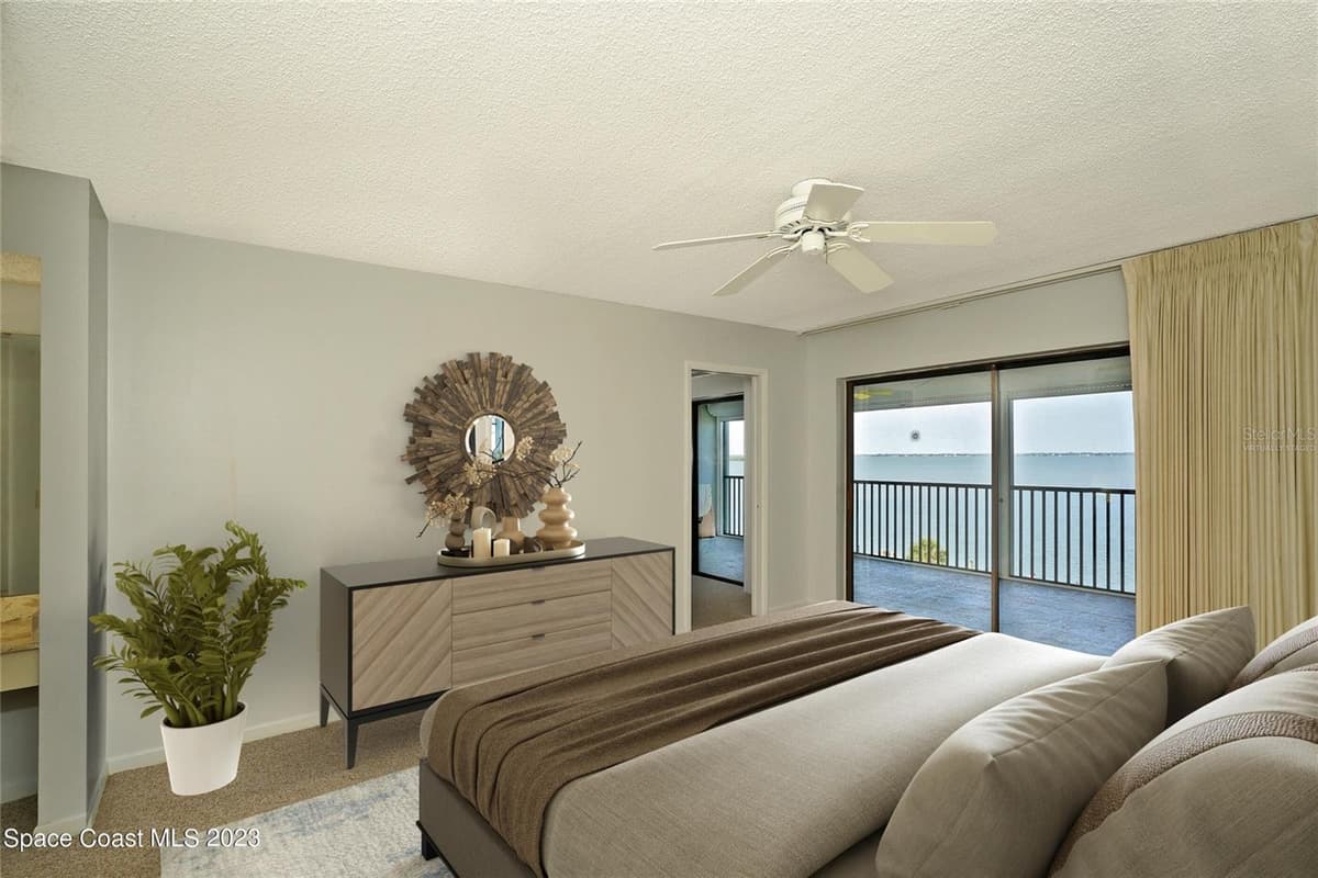 3799 BANANA RIVER BOULEVARD — photo 4 of 33