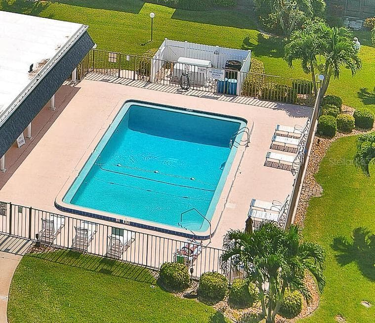 3799 BANANA RIVER BOULEVARD — photo 5 of 33