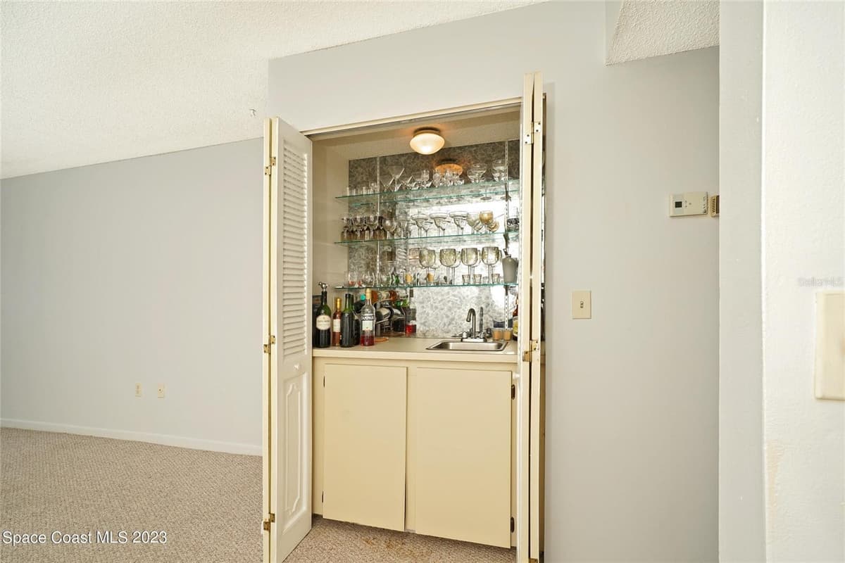 3799 BANANA RIVER BOULEVARD — photo 11 of 33