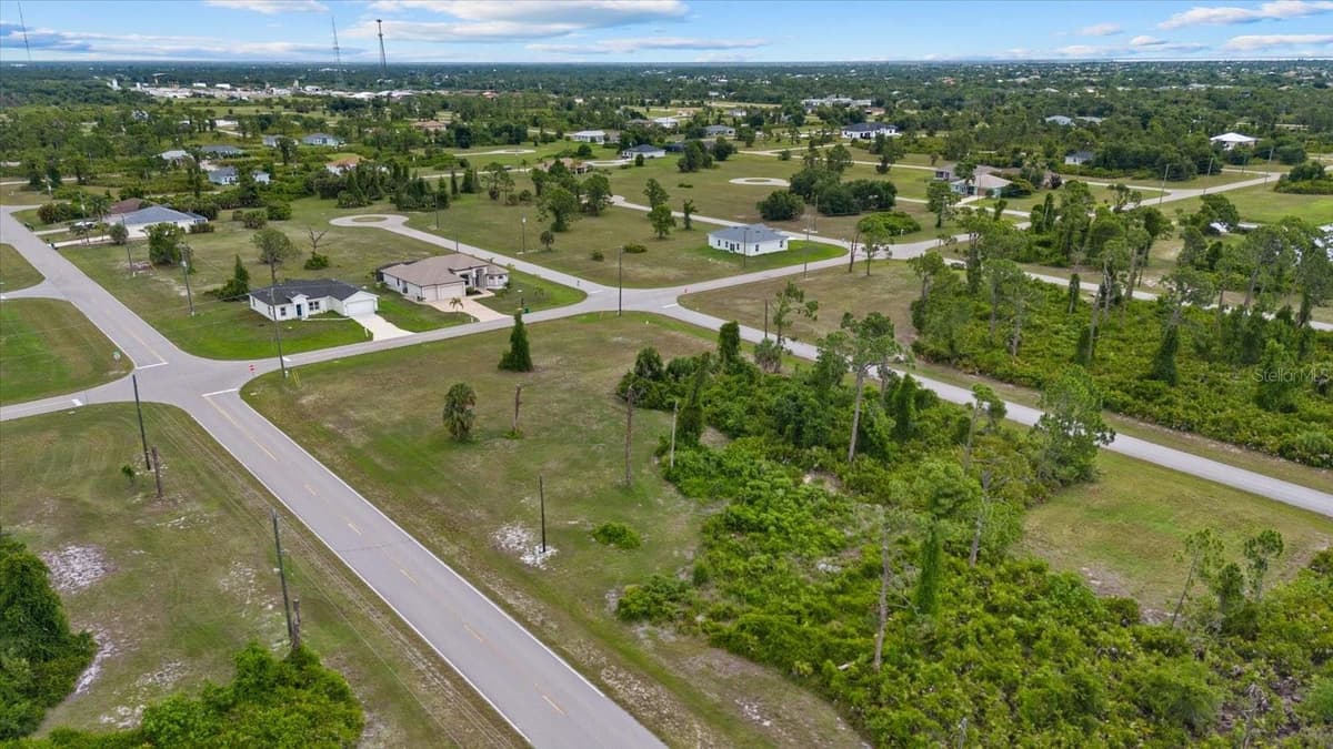 55 MASTHEAD ROAD — photo 12 of 16