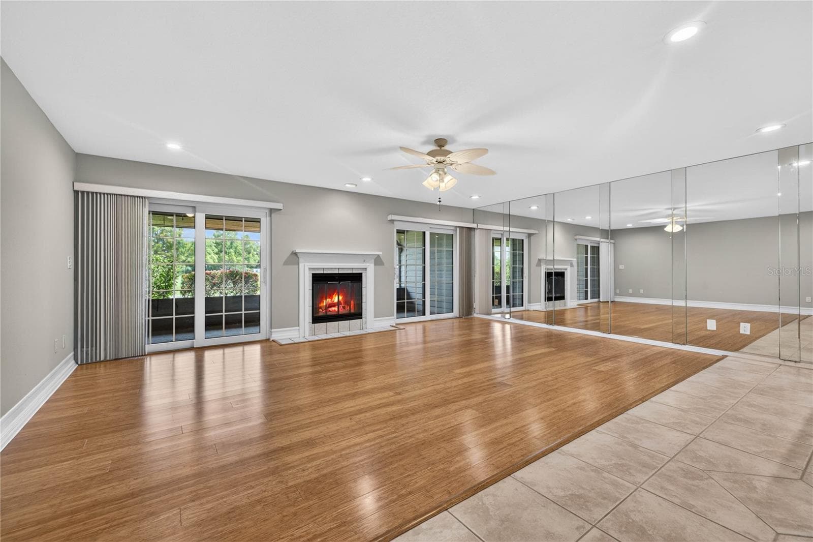 9050 PARK BOULEVARD — photo 6 of 35