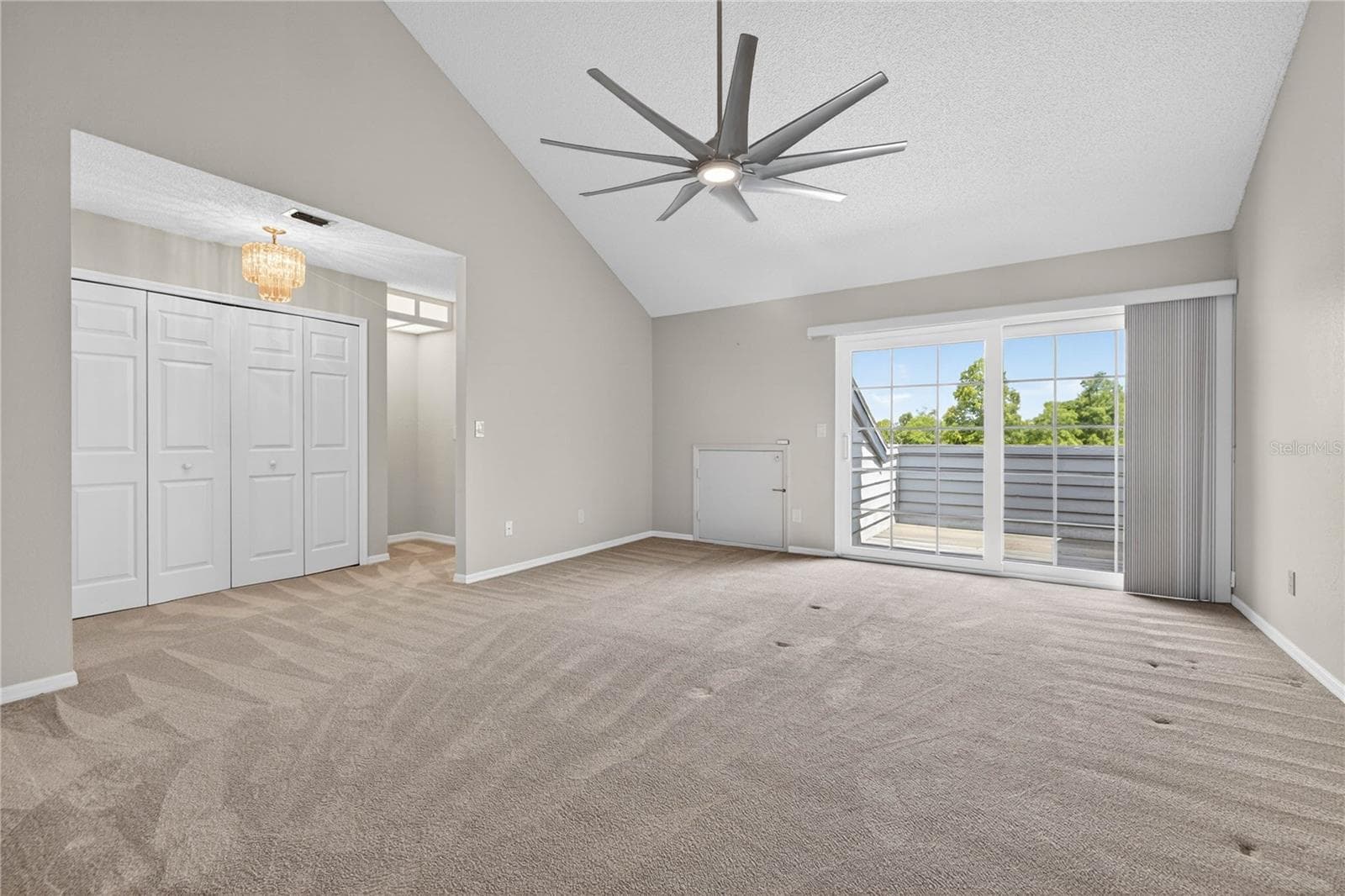 9050 PARK BOULEVARD — photo 18 of 35