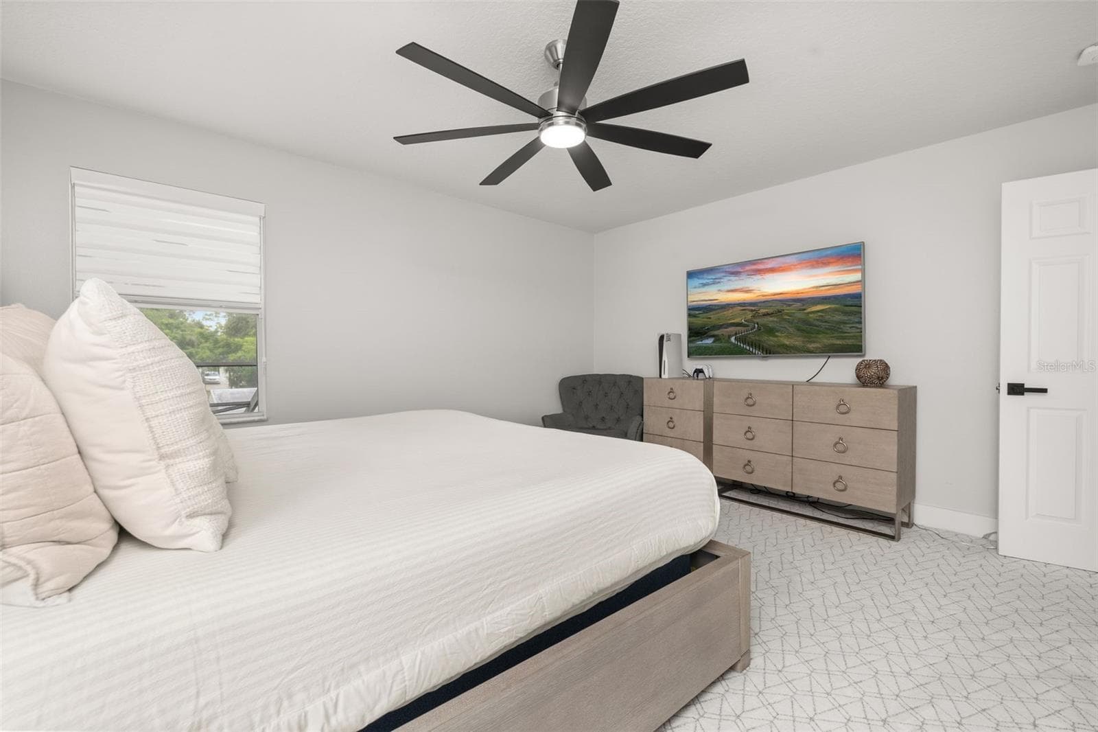 663 CHARRICE PLACE — photo 44 of 77
