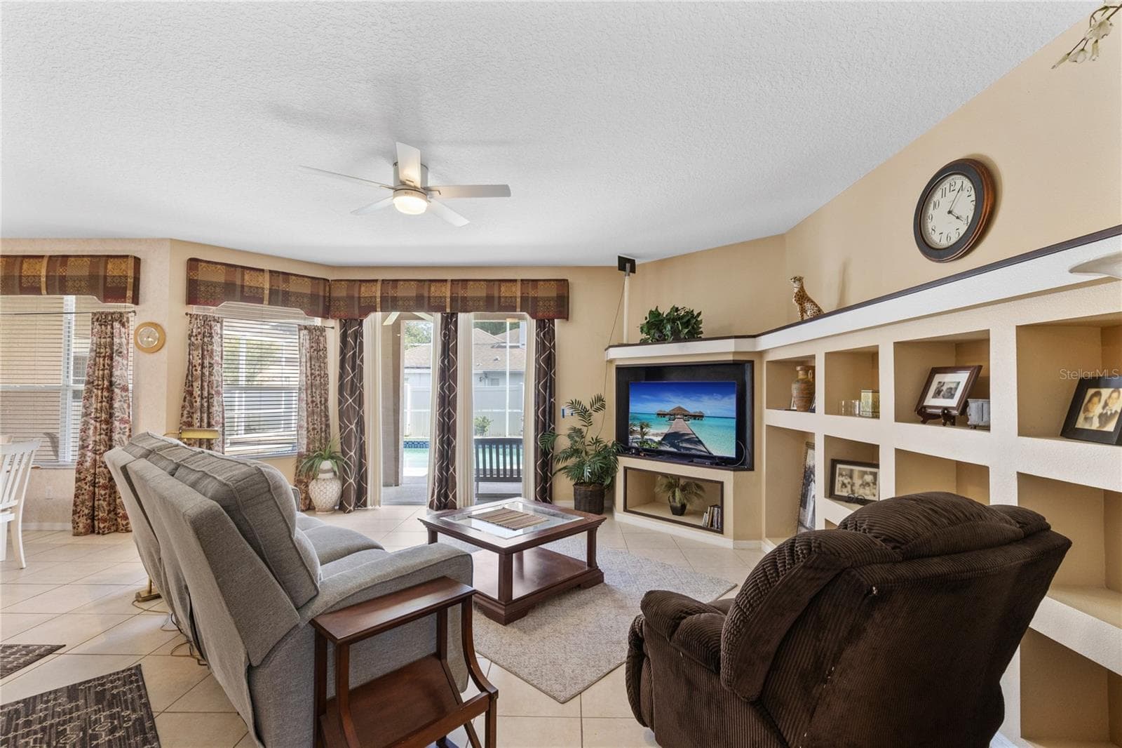 3670 HALF MOON DRIVE — photo 8 of 34
