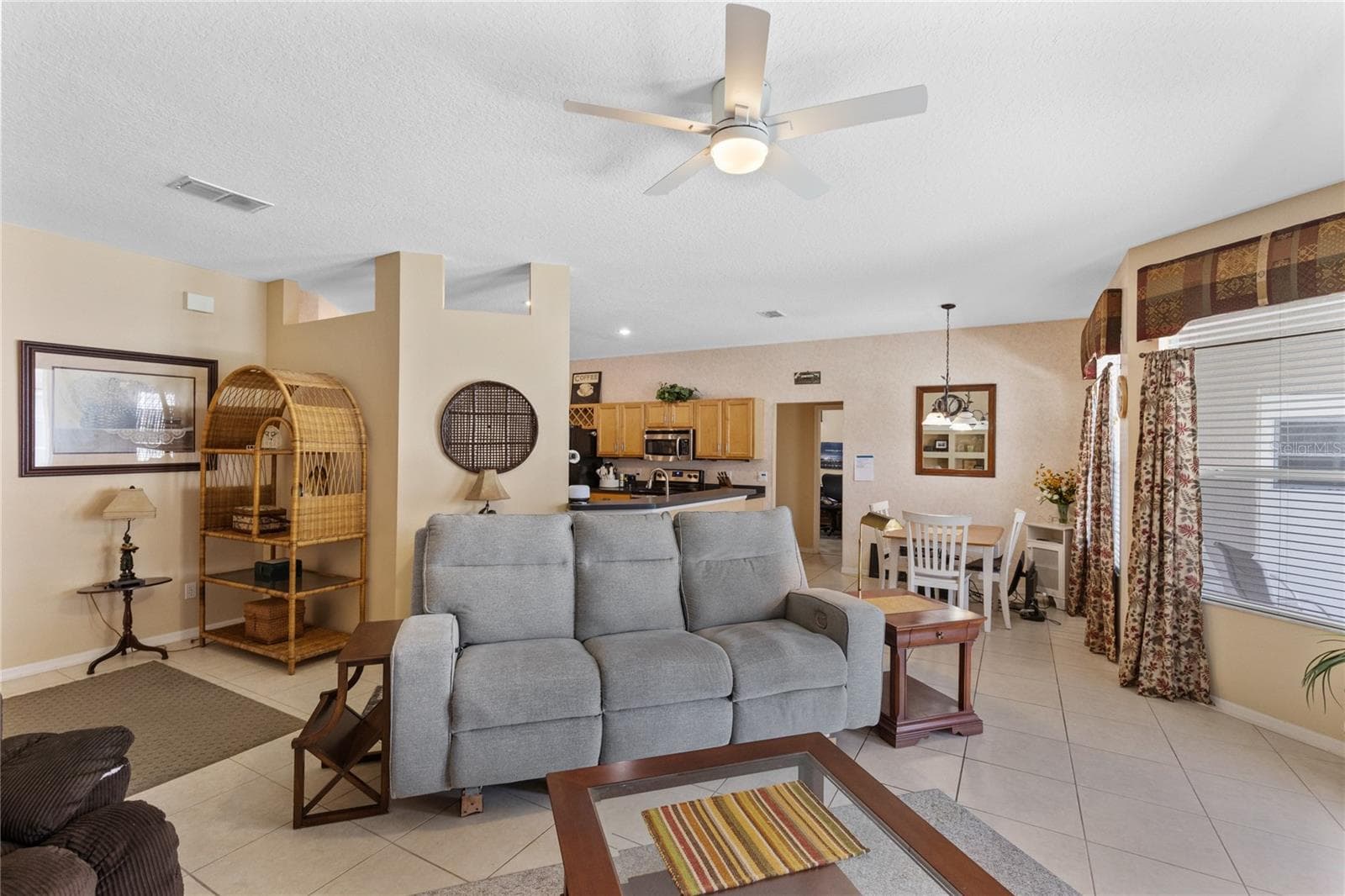 3670 HALF MOON DRIVE — photo 10 of 34