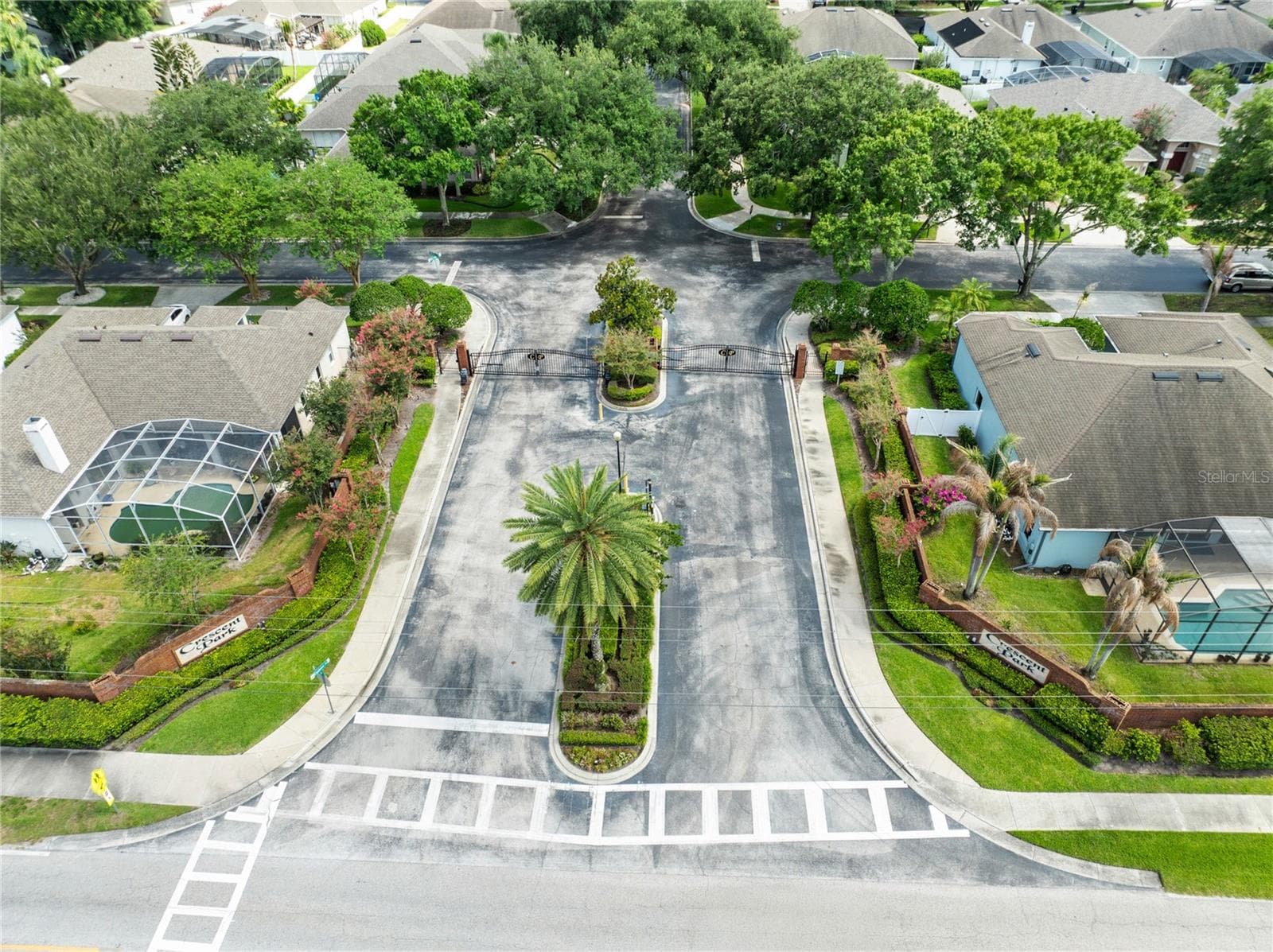 3670 HALF MOON DRIVE — photo 33 of 34
