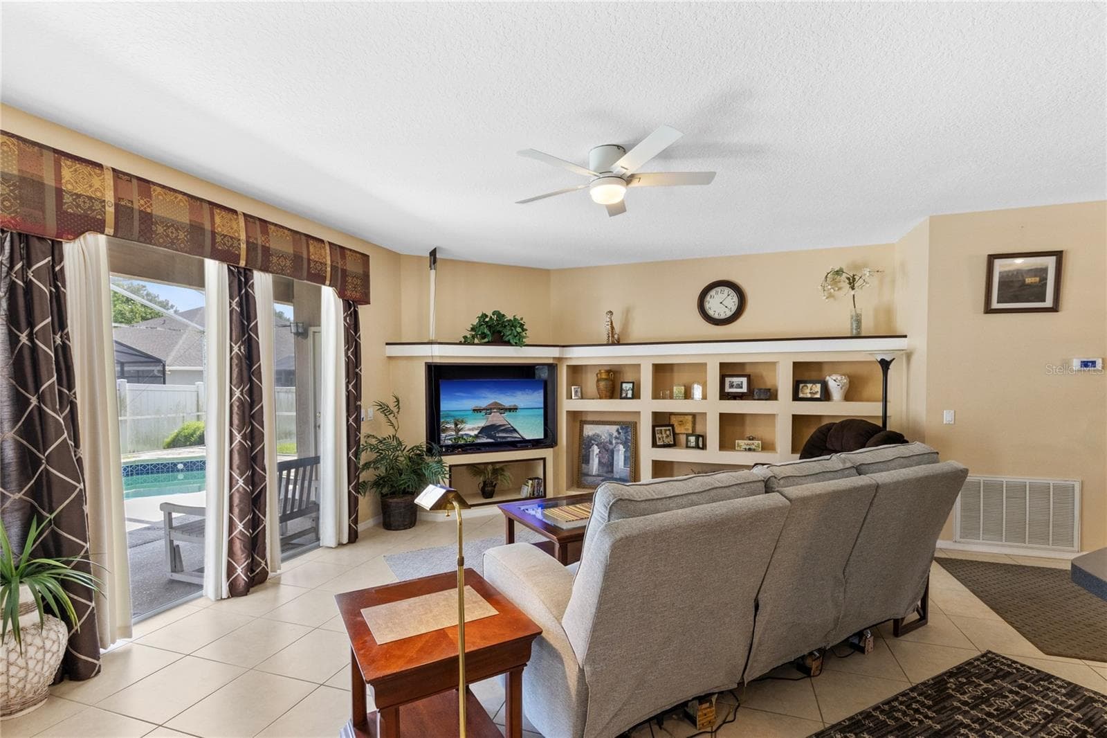 3670 HALF MOON DRIVE — photo 9 of 34