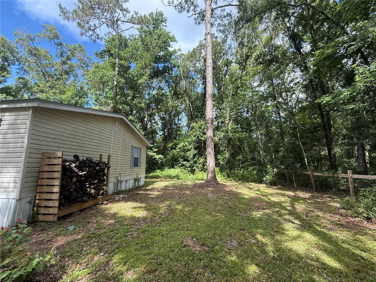 10225 WEATHERBY AVENUE — photo 4 of 32