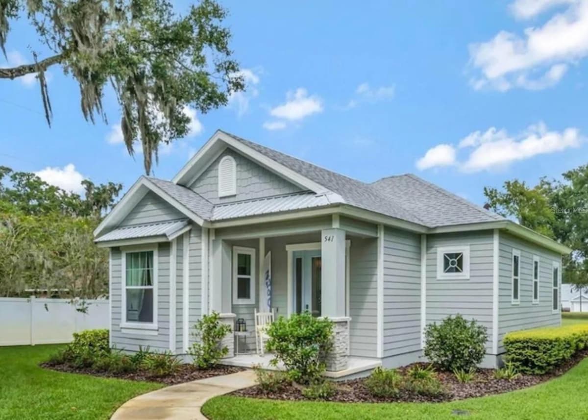 904 AZALEA WALK CIRCLE — photo 1 of 11