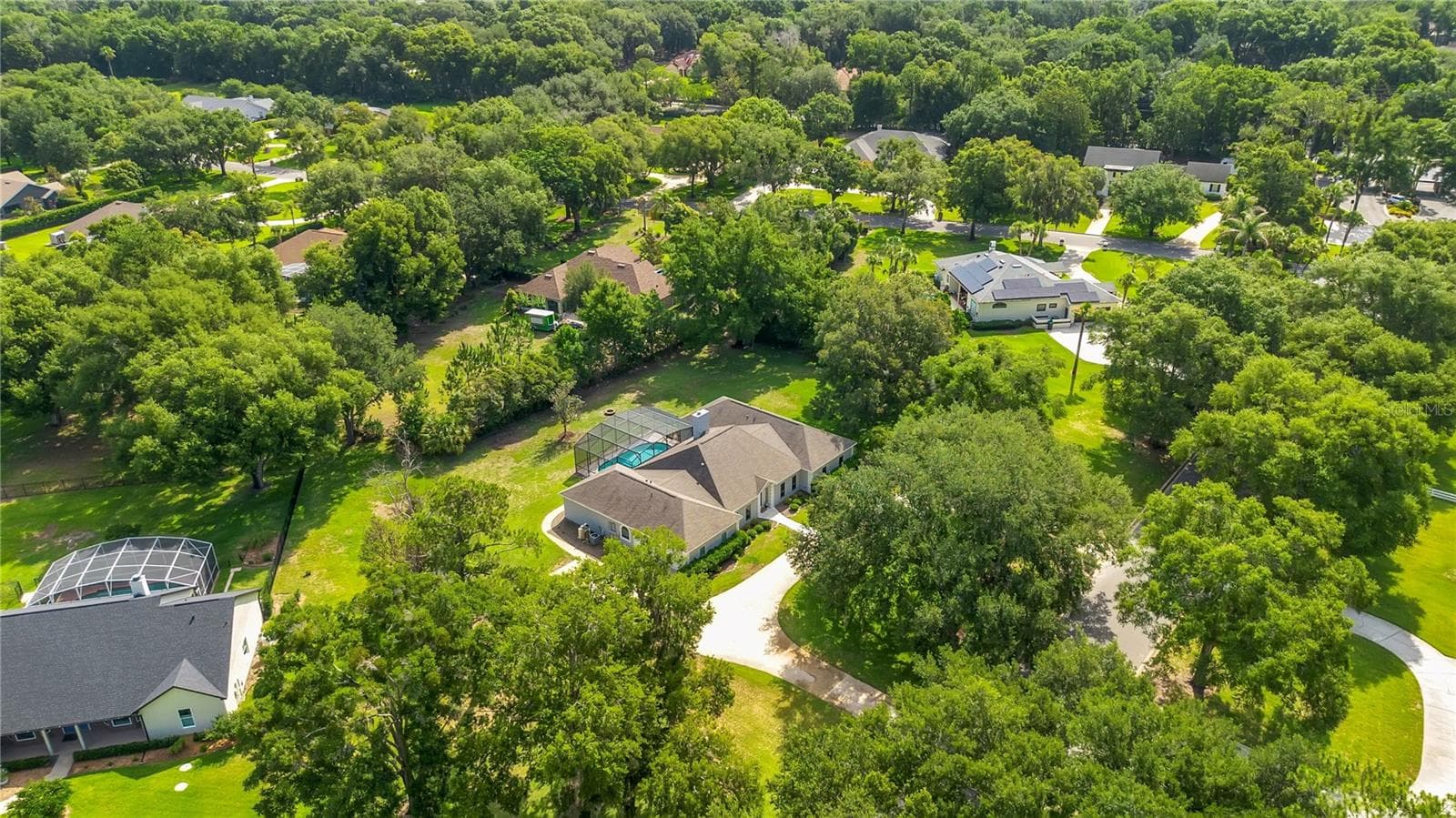8368 RAMBLING RIVER DRIVE — photo 37 of 41