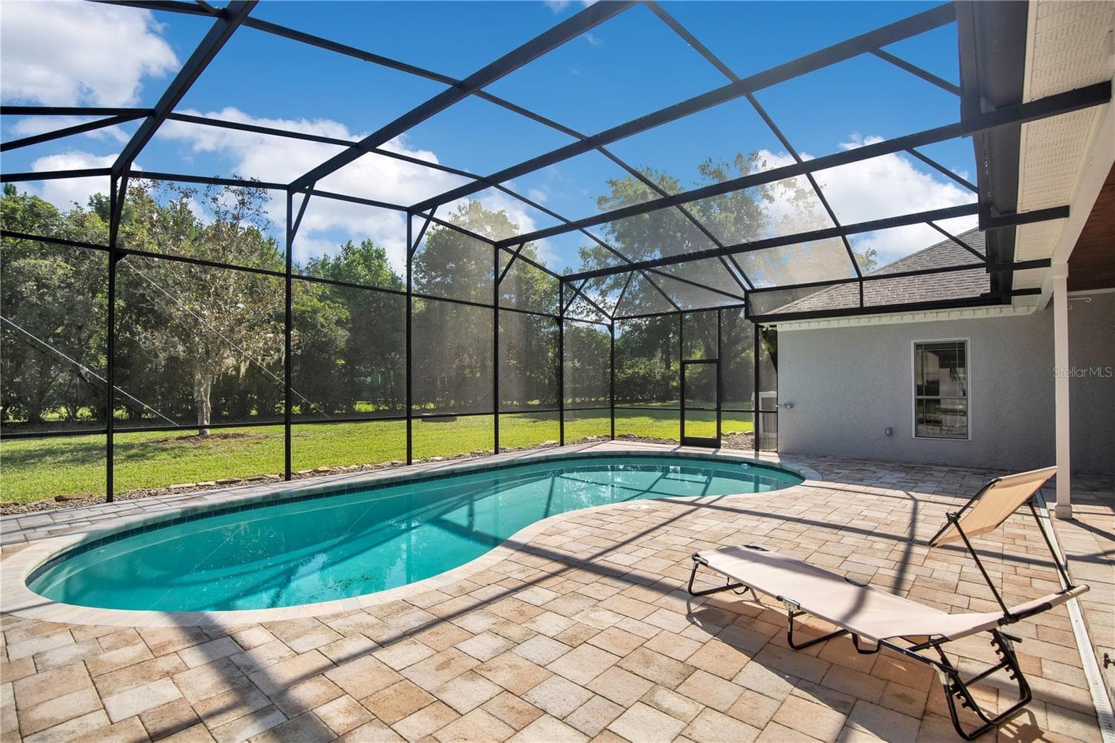 8368 RAMBLING RIVER DRIVE — photo 32 of 41