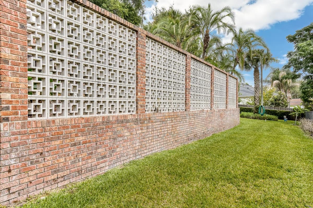 900 CITRUS AVENUE — photo 50 of 69