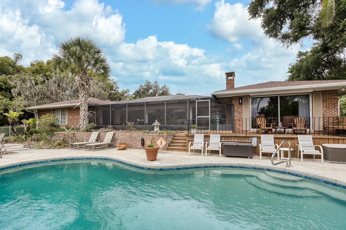 900 CITRUS AVENUE — photo 47 of 69