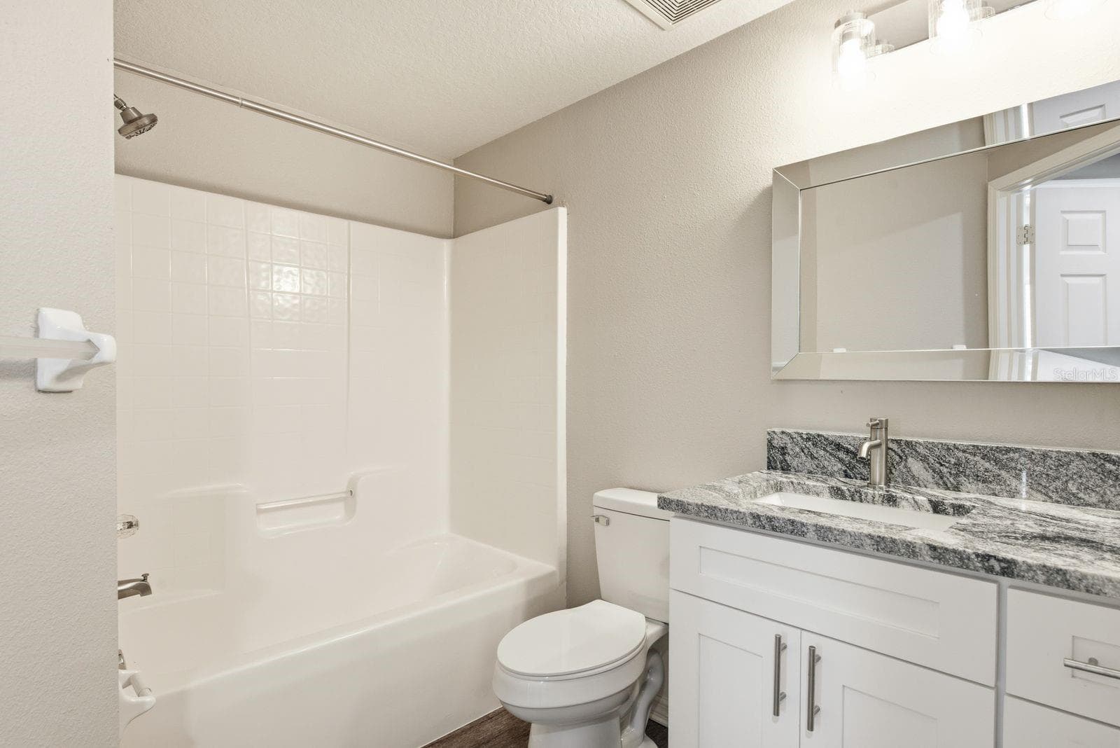 6004 PORTSDALE PLACE — photo 24 of 35